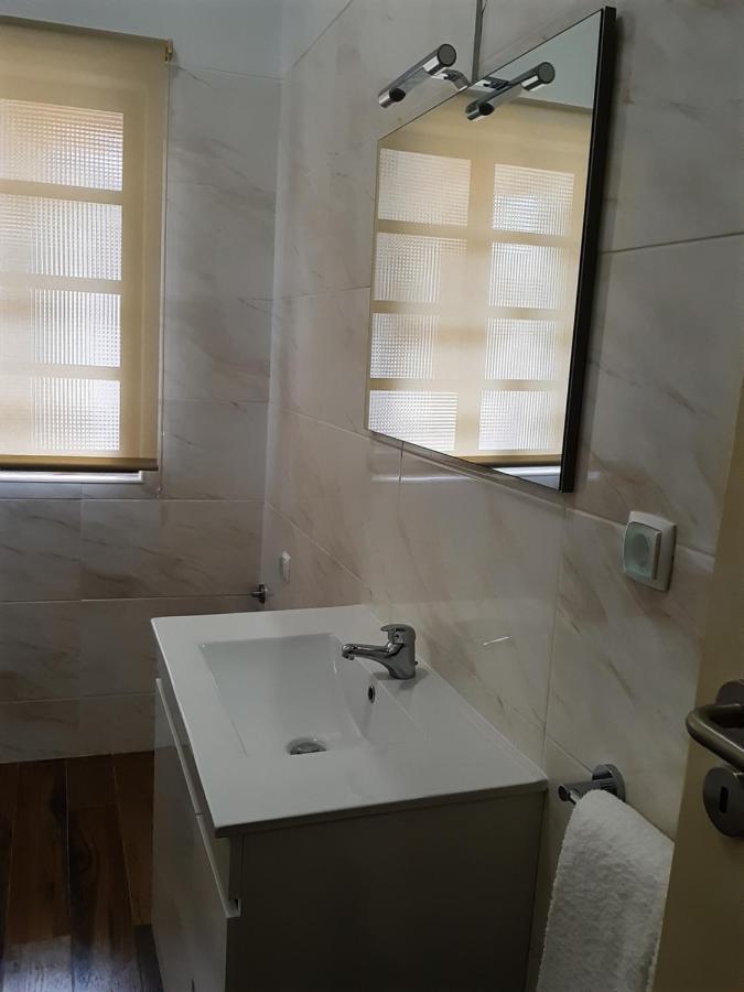 Апартаменти Alojamento Ferreira - Apartamento B Сантіагу-ду-Касен Екстер'єр фото