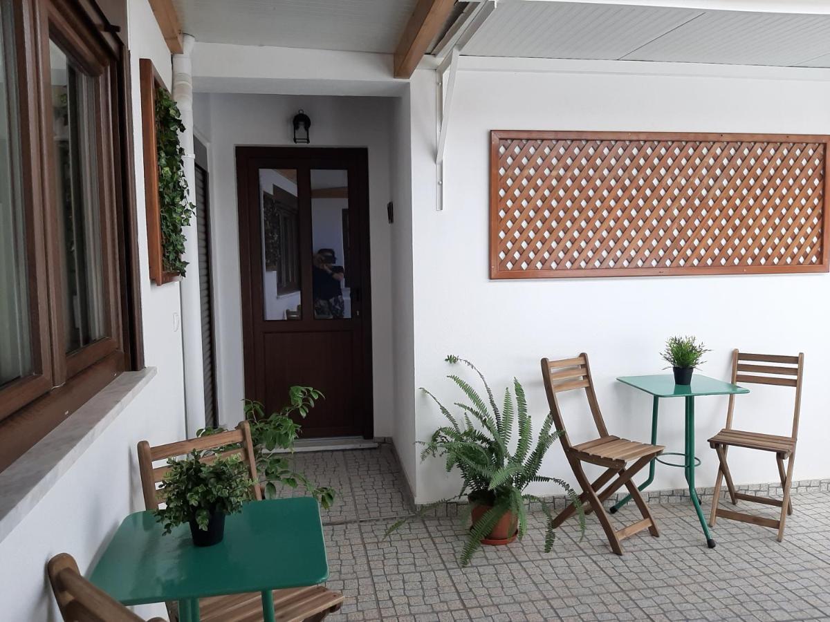 Апартаменти Alojamento Ferreira - Apartamento B Сантіагу-ду-Касен Екстер'єр фото